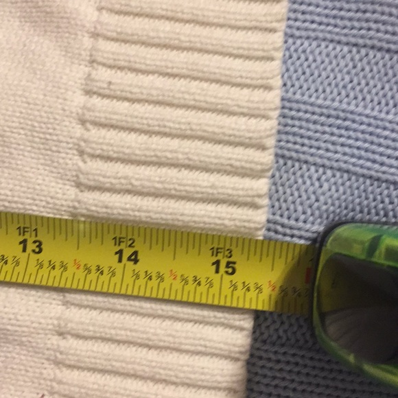 Cupcake sweater perfect for birthdays! - Picture 6 of 6